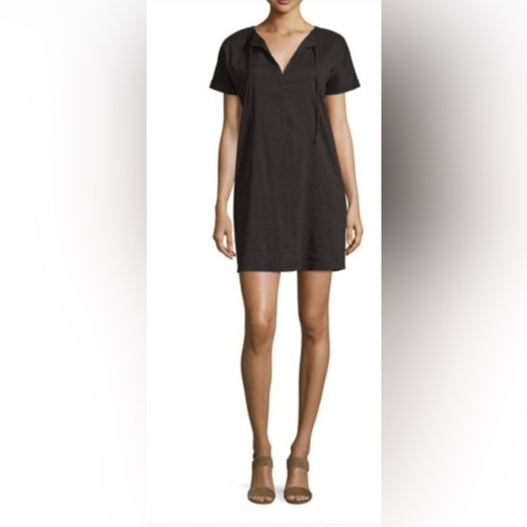 Theory Dresses & Skirts - Theory Slit Front Linen Blend Shift Dress - Mini, Black - Size 4